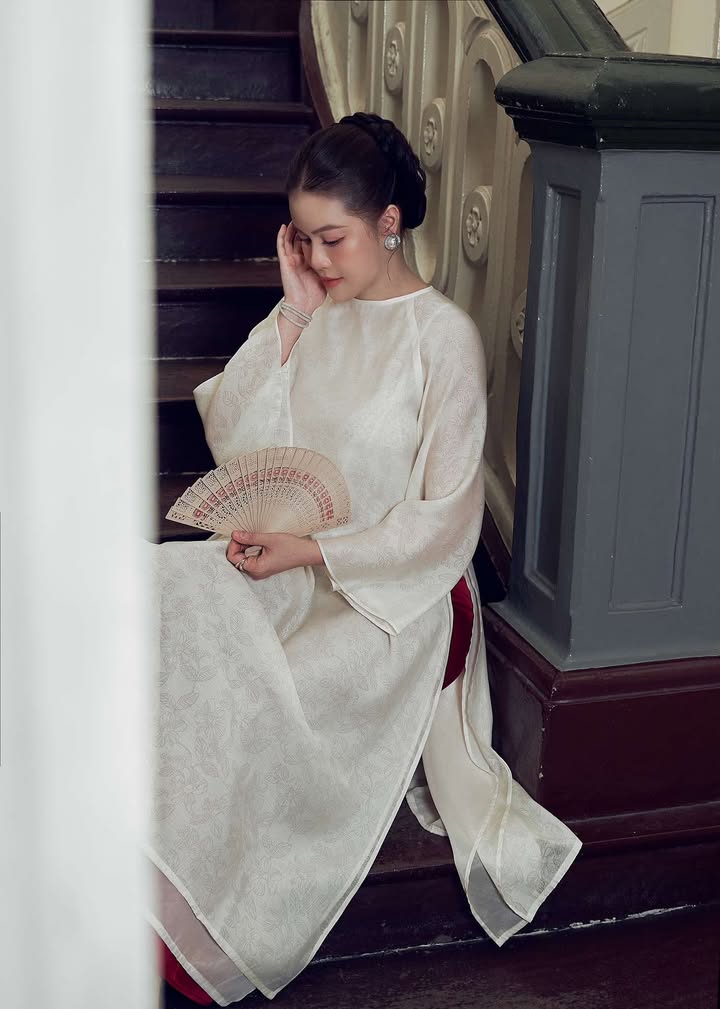 Whispering Cloud Set | Set Ao Dai