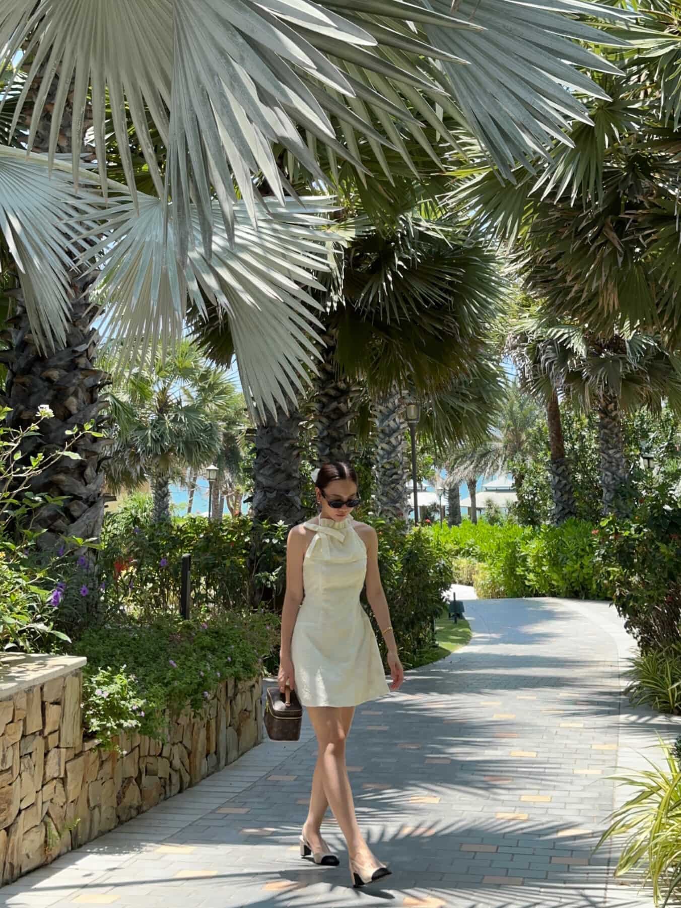 YÊN HALTERNECK DRESS